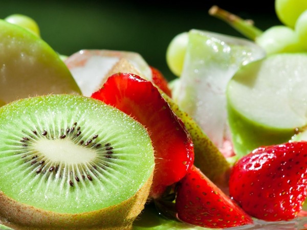 水果吃起來酸，維C含量就高？